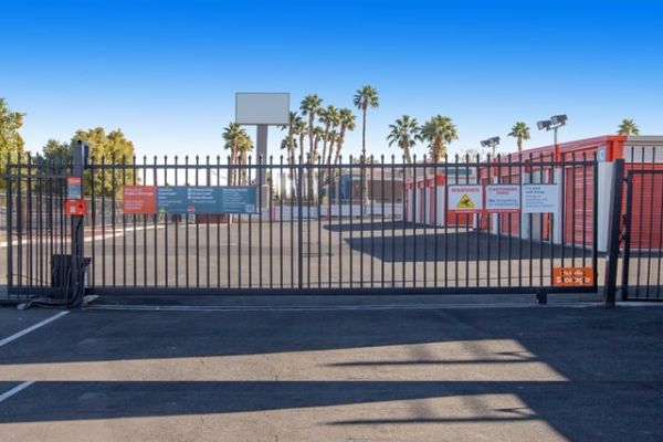 Public Storage - Las Vegas - 4300 Boulder Hwy - 4300 Boulder Hwy