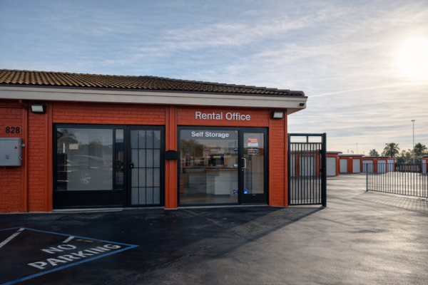 Public Storage - Sacramento - 1820 Frienza Ave - 1820 Frienza Ave
