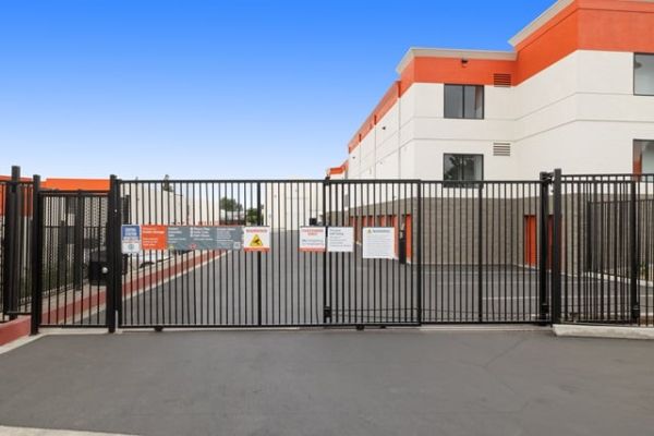 Public Storage - Whittier - 12331 Penn St - 12331 Penn St