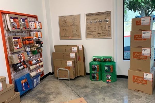 Public Storage - Carlsbad - 6211 Corte Del Abeto - 6211 Corte Del Abeto
