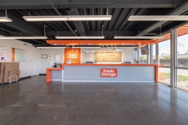 Public Storage - Huntington Park - 6911 S Alameda St - 6911 S Alameda St