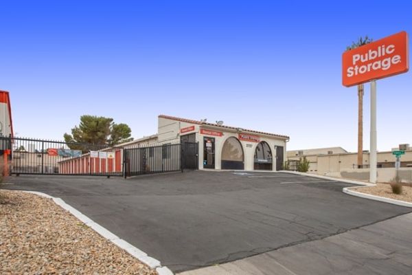 Public Storage - Las Vegas - 2727 S Decatur Blvd - 2727 S Decatur Blvd