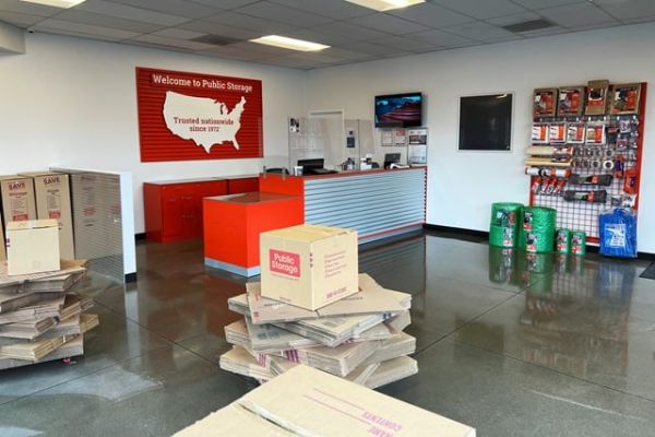 Public Storage - Everett - 9830 Evergreen Way - 9830 Evergreen Way