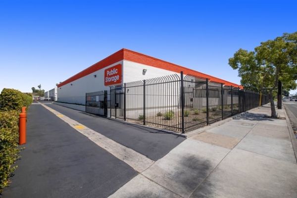 Public Storage - Anaheim - 130 S Knott Ave - 130 S Knott Ave
