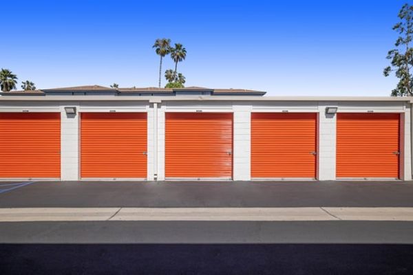 Public Storage - Anaheim - 130 S Knott Ave - 130 S Knott Ave