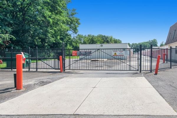 Public Storage - Langhorne - 500 S Flowers Mill Road - 500 S Flowers Mill Road