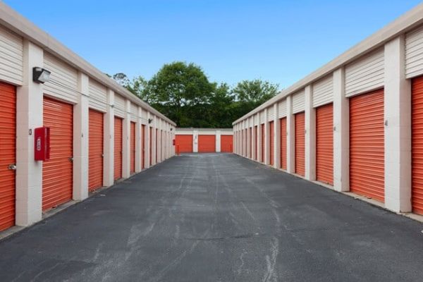 Public Storage - Decatur - 3375 N Druid Hills Road - 3375 N Druid Hills Road