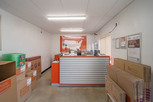 Public Storage - Alexandria - 700 S Pickett Street - 700 S Pickett Street