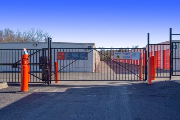 Public Storage - Coram - 544 Middle Country Road - 550 Middle Country Road