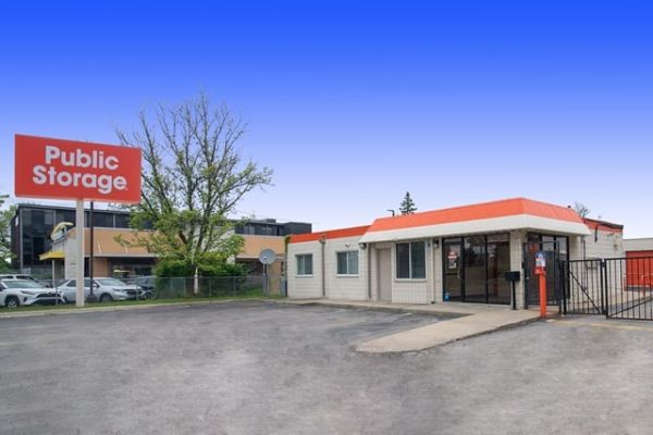 Public Storage - Oak Park - 20950 Greenfield Road - 20950 Greenfield Road