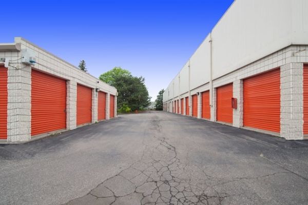 Public Storage - Oak Park - 20950 Greenfield Road - 20950 Greenfield Road