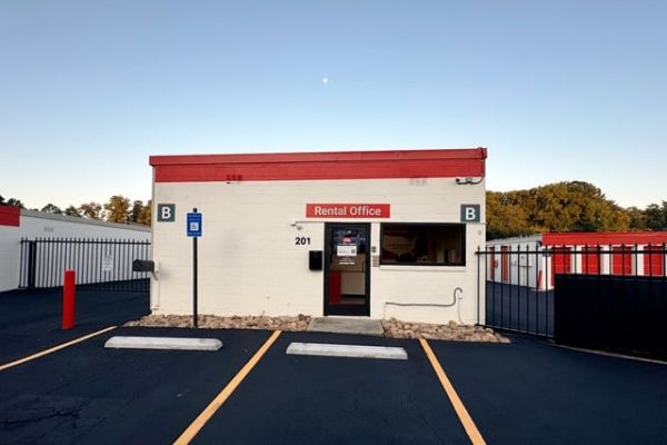 Public Storage - Marietta - 201 Cobb Parkway, North - 201 Cobb Parkway, North