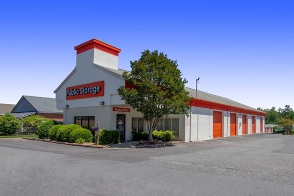 Public Storage - Matthews - 13015 E Independence Blvd - 13015 E Independence Blvd