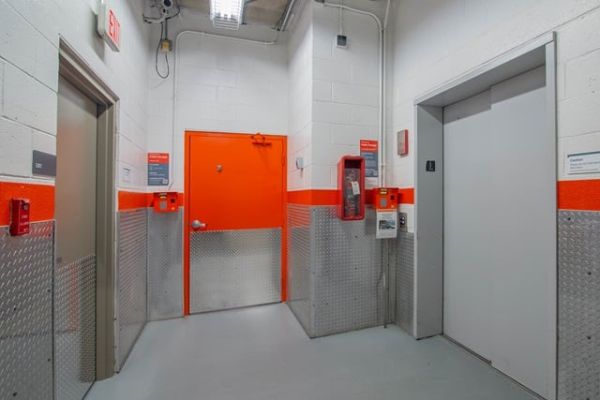 Public Storage - Washington - 1230 S Capitol Street SE - 1230 S Capitol Street SE