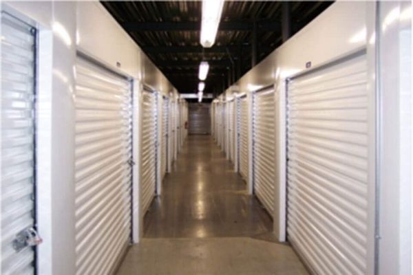 Public Storage - East Point - 3490 N Desert Drive - 3490 N Desert Drive