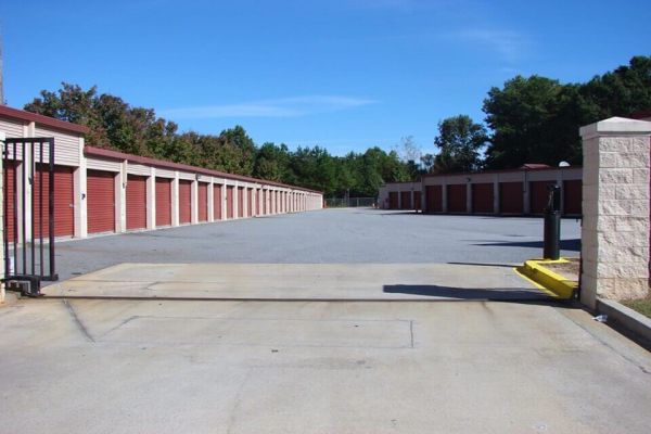 Public Storage - Marietta - 2514 E Piedmont Road - 2514 E Piedmont Road