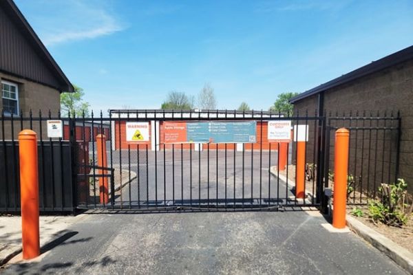 Public Storage - Louisville - 7818 Saint Andrews Church Rd - 7818 Saint Andrews Church Rd