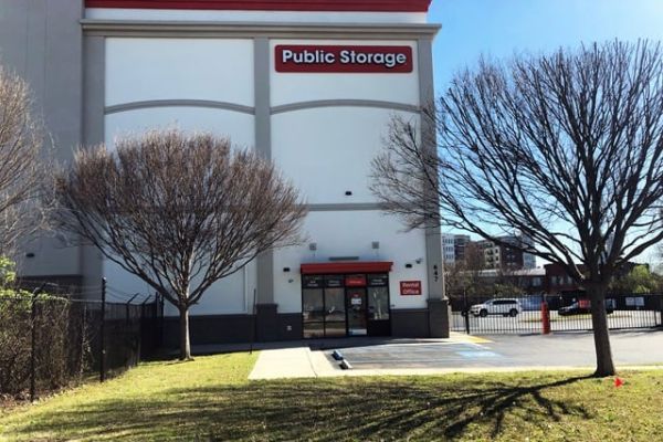Public Storage - Atlanta - 647 Donald Lee Hollowell Pkwy NW - 647 Donald Lee Hollowell Pkwy NW
