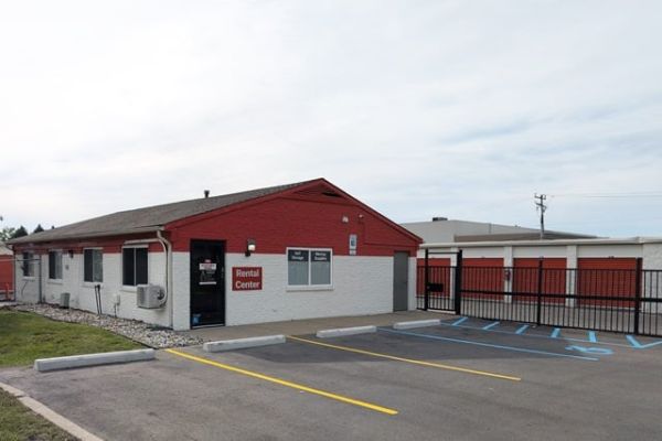 Public Storage - Sterling Heights - 35800 Mound Road - 35800 Mound Road