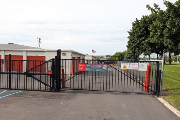 Public Storage - Sterling Heights - 35800 Mound Road - 35800 Mound Road