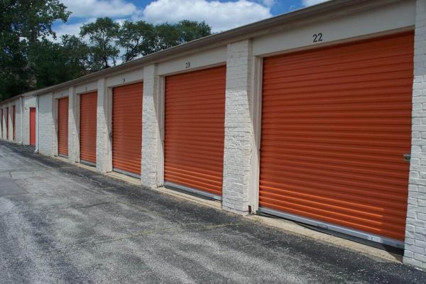 Public Storage - Kansas City - 9820 Holmes Road - 9820 Holmes Road
