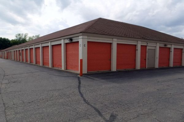 Public Storage - Burnsville - 2000 Old County Rd, 34th Place - 2000 Old County Rd, 34th Place