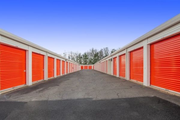 Public Storage - Woodbridge - 13798 Telegraph Rd - 13798 Telegraph Rd