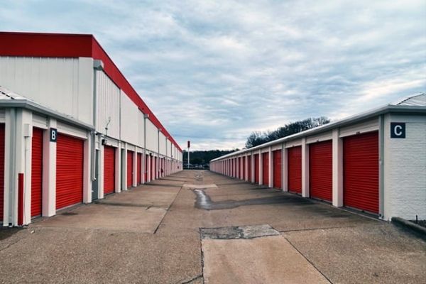 Public Storage - Ballwin - 2211 Barrett Station Road - 2211 Barrett Station Road