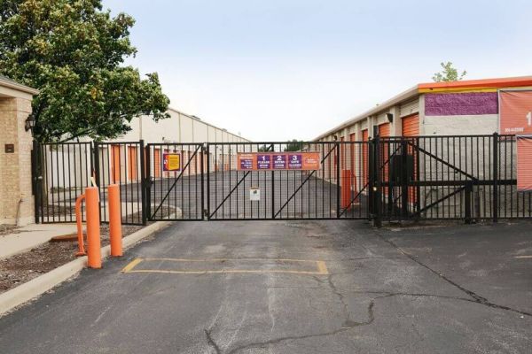 Public Storage - Tinley Park - 8201 159th Street - 8201 159th Street