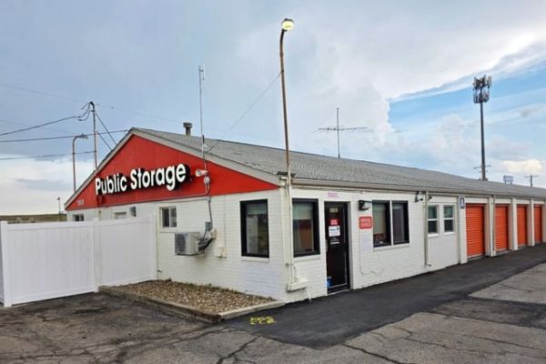 Public Storage - Topeka - 1850 SW 41st Street - 1850 SW 41st Street