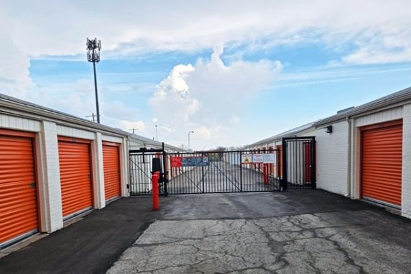 Public Storage - Topeka - 1850 SW 41st Street - 1850 SW 41st Street