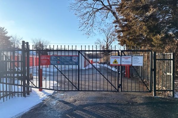 Public Storage - Carpentersville - 243 North Western Ave - 243 North Western Ave