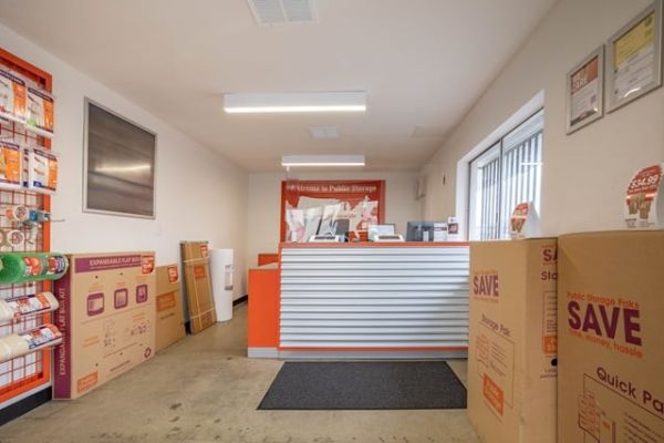 Public Storage - Long Beach - 3207 E South St - 3207 South Street