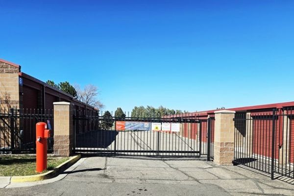 Public Storage - Highlands Ranch - 4111 Siskin Ave - 4111 Siskin Ave