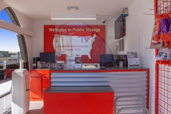 Public Storage - Phoenix - 2421 N Black Canyon Hwy - 2421 N Black Canyon Hwy