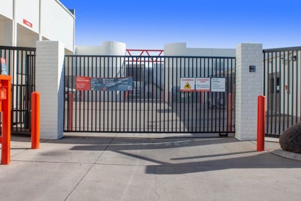 Public Storage - Scottsdale - 8889 E Desert Cove Ave - 8889 E Desert Cove Ave