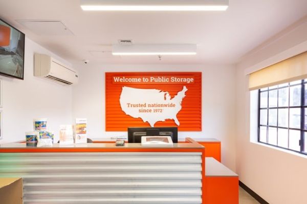 Public Storage - Tujunga - 6467 Foothill Blvd - 6467 Foothill Blvd