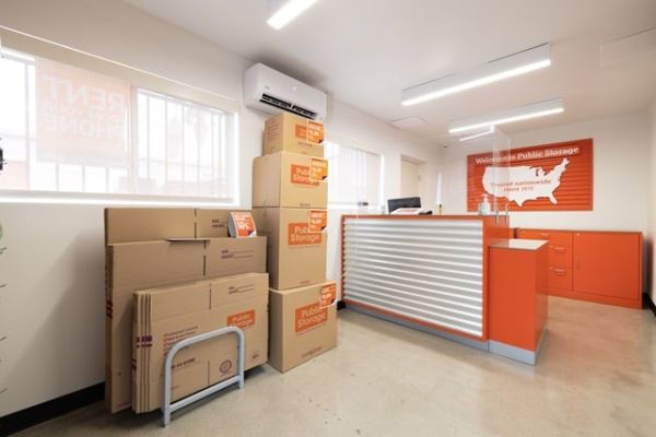 Public Storage - Whittier - 12320 E Whittier Blvd - 12320 E Whittier Blvd
