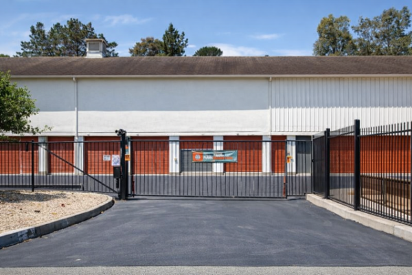 Public Storage - Del Rey Oaks - 200 Calle Del Oaks - 200 Calle Del Oaks