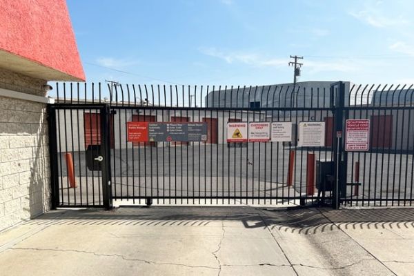 Public Storage - La Verne - 1640 N White Ave - 1640 N White Ave