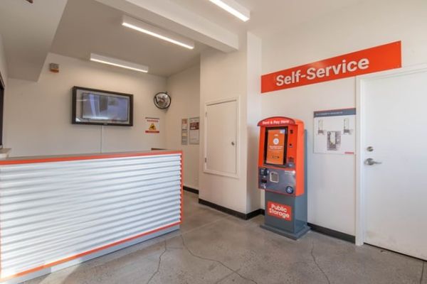 Public Storage - Sunnyvale - 317 E Weddell Drive - 317 E Weddell Drive
