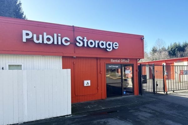 Public Storage - Lynnwood - 2824 172nd Street SW - 2824 172nd Street SW