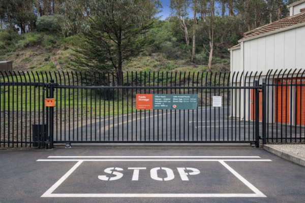 Public Storage - Mill Valley - 817 Redwood Hwy Frontage Rd - 817 Redwood Hwy
