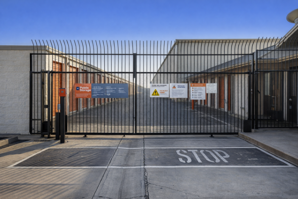 Public Storage - Anaheim - 1290 N Lakeview Ave - 1290 N Lakeview Ave