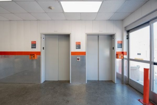 Public Storage - Castro Valley - 2497 Grove Way - 2497 Grove Way