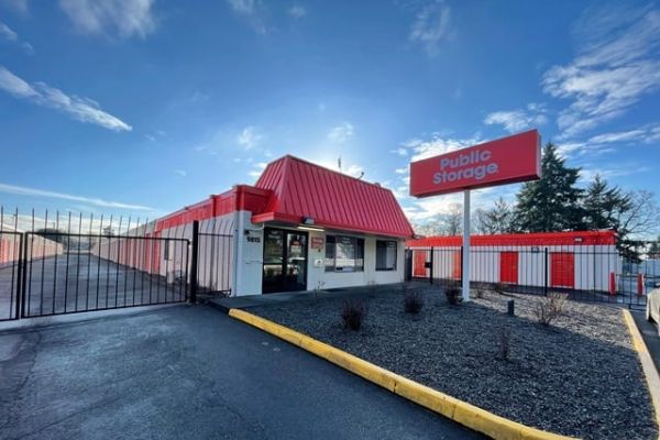 Public Storage - Tacoma - 9815 32nd Ave Ct S - 9815 32nd Ave Ct S