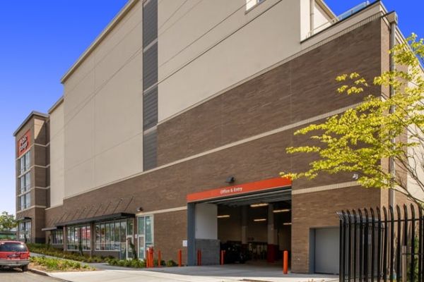 Public Storage - Seattle - 9701 Aurora Ave N - 9701 Aurora Ave N