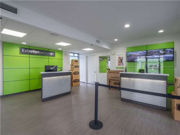 Extra Space Storage - 0692 - Venice - US Hwy 41 Bypass - 1266 U.S. 41