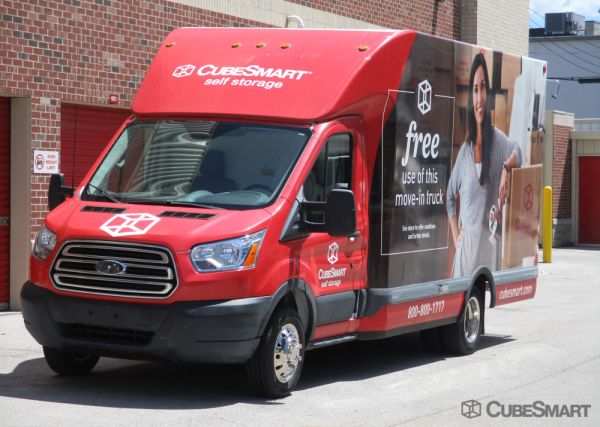 CubeSmart Self Storage - Indianapolis North Illinois Street - 2135 North Illinois Street
