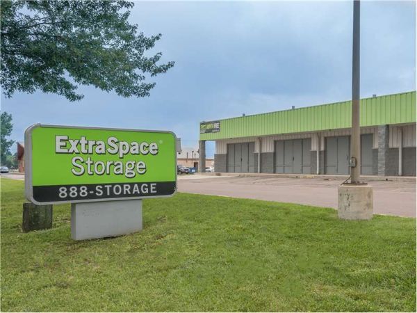 Extra Space Storage - 8451 - Colorado Springs - Arlington Dr - 2515 Arlington Drive